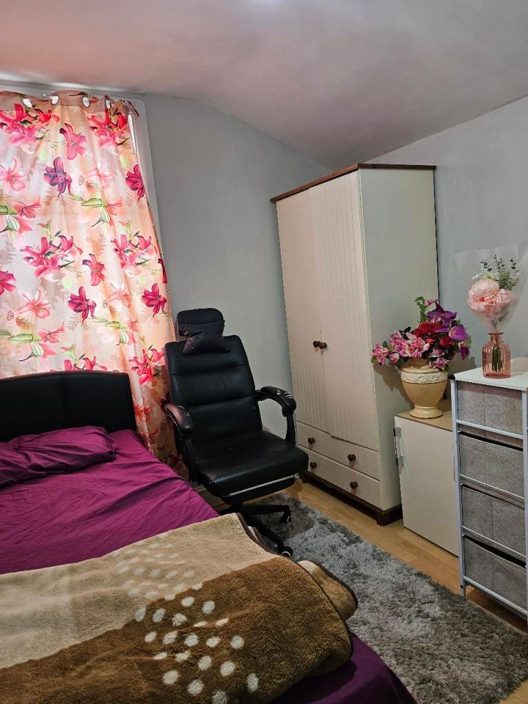 Beautiful Single Room Available On Strone Road Off Green Street In Forest Gate East Ham