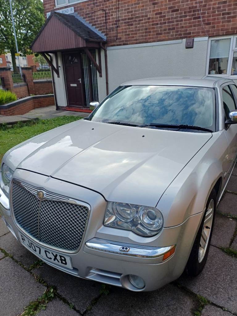 Chrysler 300c (Spares or Repair)