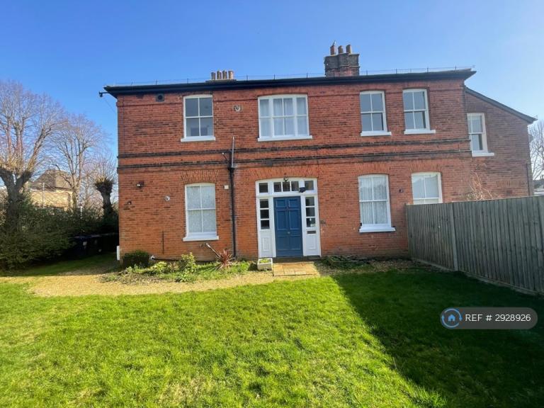 2 bedroom flat in Salisbury Road, Barnet, EN5 (2 bed) (#2928926)