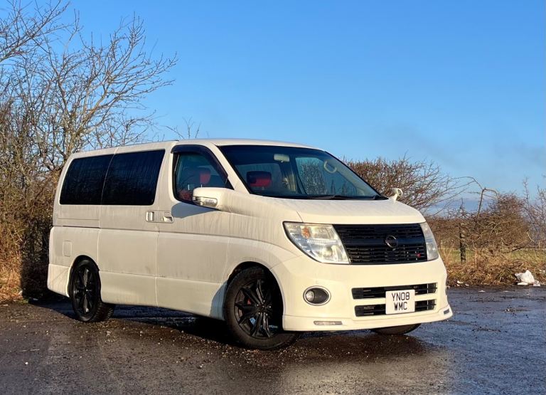 ULEZ compliant 2008 Nissan Elgrand E51 Highway Star 3.5 V6 auto 7 seater