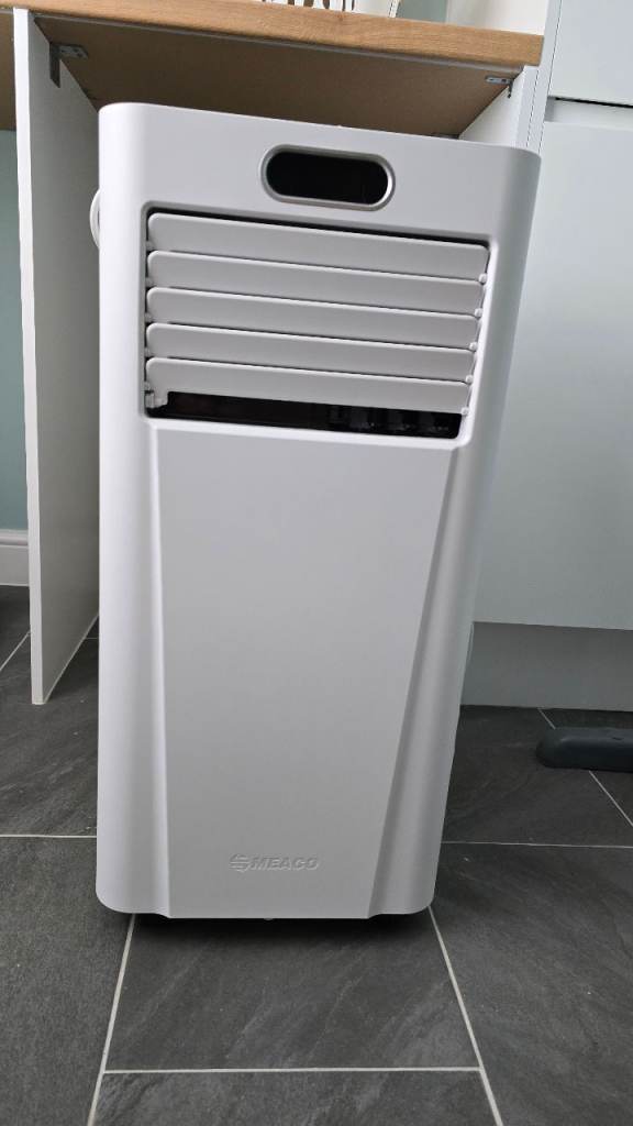 MeacoCool Pro 10000 BTU Air Conditioner + Heater | Excellent Condition | Window Kit Included