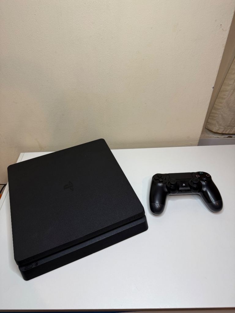 PlayStation 4 Slim (PS4) – Controller & Cables – Ready to Play