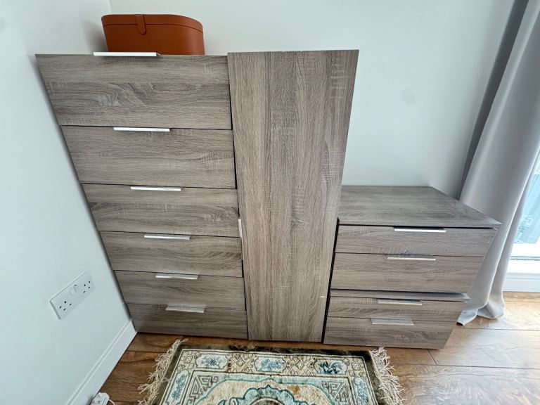 Bedroom Furniture Set – Chest of Drawers + 2 Bedside Tables – Free - Collection Only