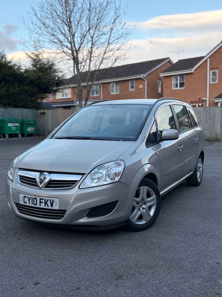 Vauxhall zafira Automatic 