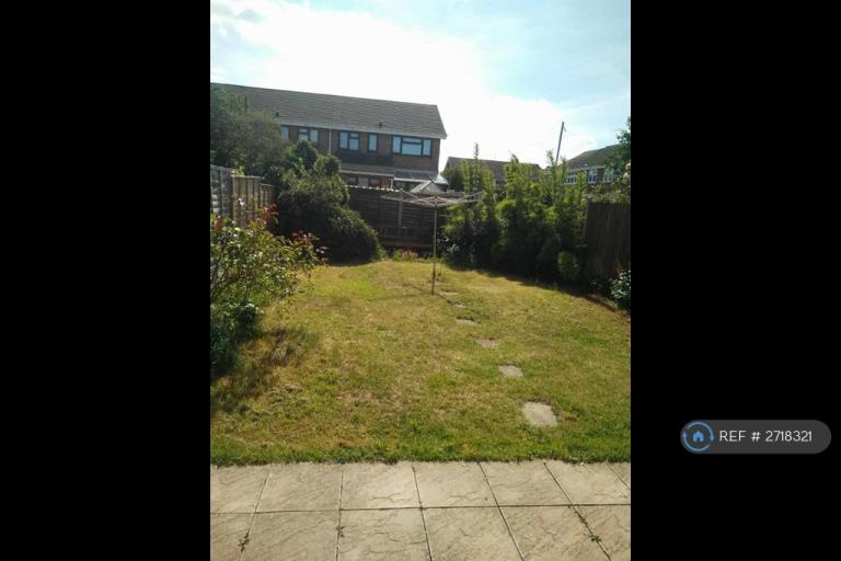 3 bedroom house in Bonington Road, Hornchurch, RM12 (3 bed) (#2718321)