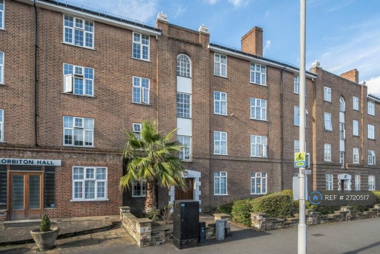 1 bedroom flat in Norbiton Hall, Kingston Upon Thames, KT2 (1 bed) (#2720517)