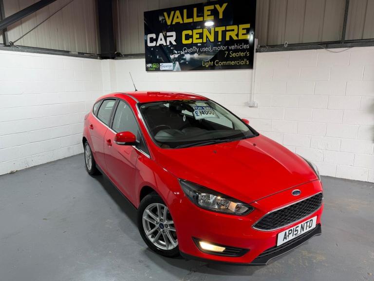 2015 Ford Focus 1.0T EcoBoost Zetec Euro 6 (s/s) 5dr HATCHBACK Petrol Manual