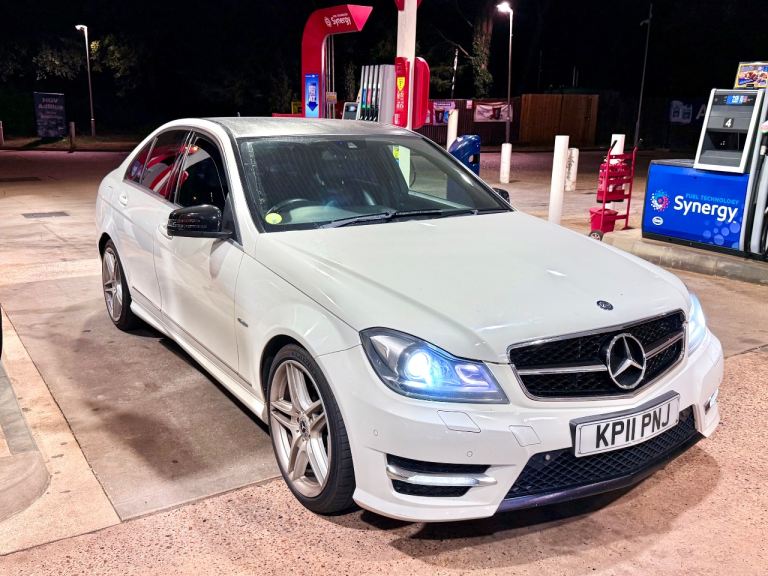 Mercedes-Benz, C CLASS, Saloon, 2011, Semi-Auto, 2143 (cc), 4 doors