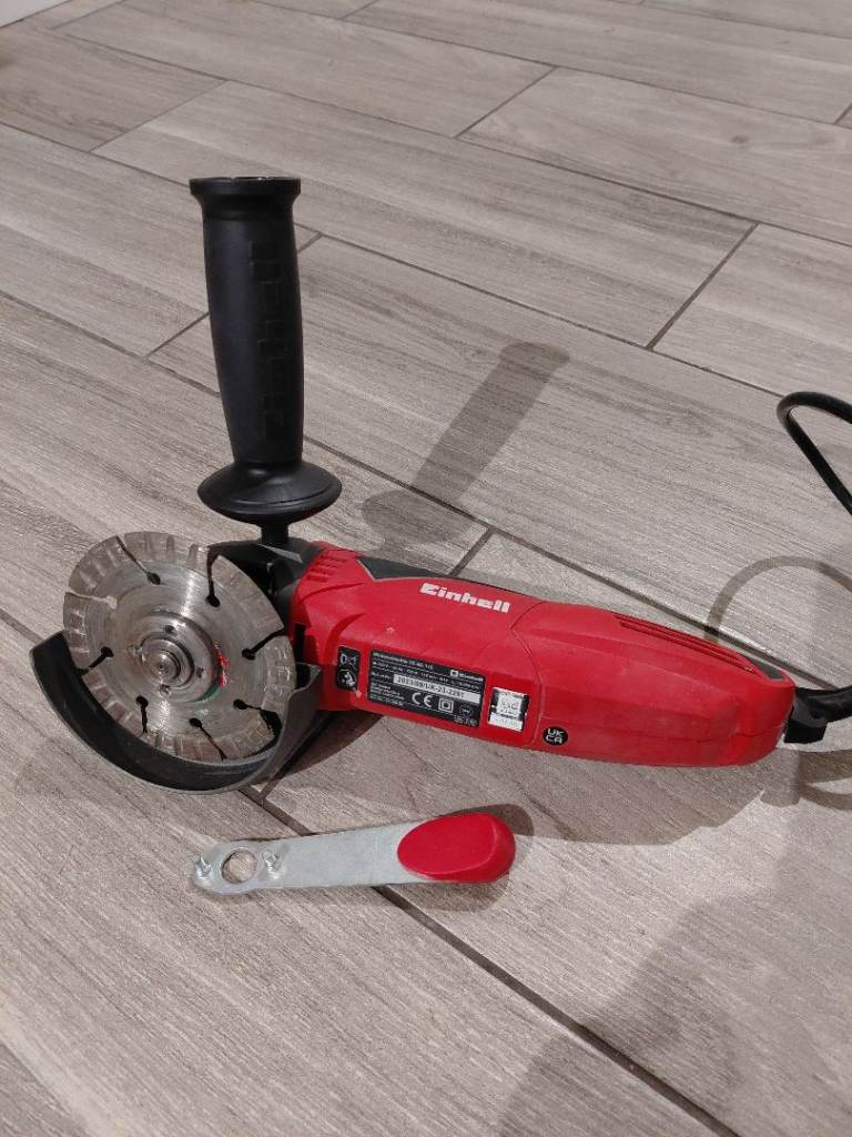 Einhell Angle Grinder – Red, Good Condition