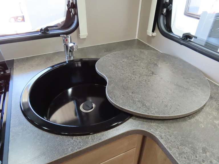 2018 ELDDIS AVANTE, SPECIAL EDITION CHATSWORTH 462, WITH MOVER