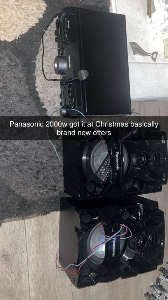 Panasonic akx710 sound system/mini HiFi 2000watts 