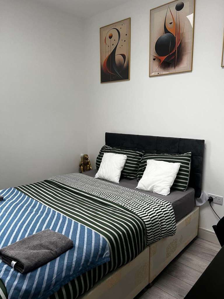 En-Suit Room to rent - Sutton High Street - SM1