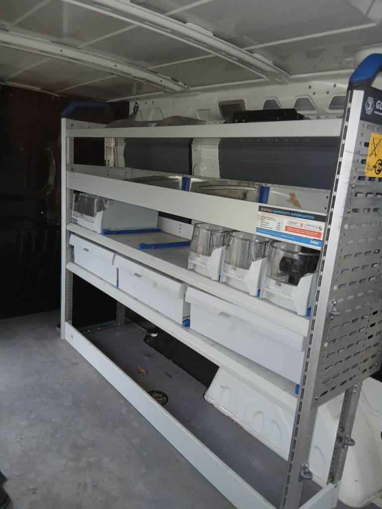 Globelyst van racking
