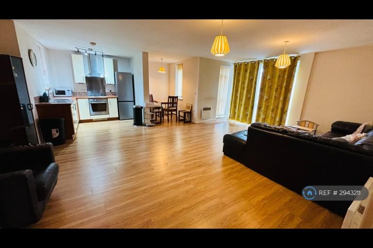 2 bedroom flat in Beauchamp House, Coventry, CV1 (2 bed) (#2943211)