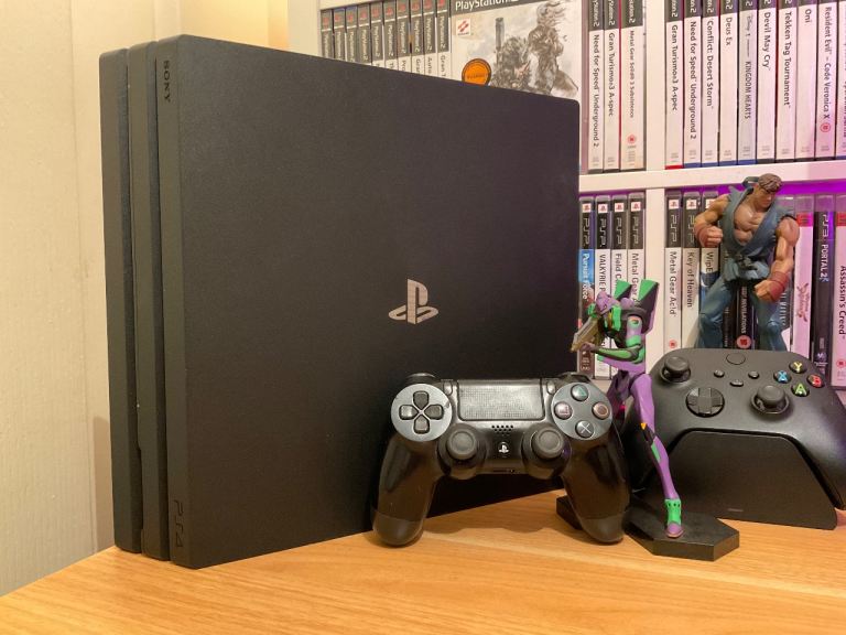 PS4 Pro Console