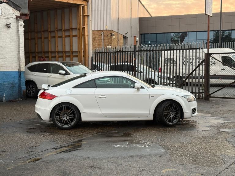 Audi, TT, Coupe, 2010, Semi-Auto, 1984 (cc), 2 doors