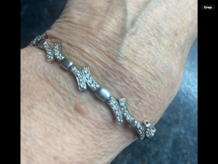 Solid silver & CZ bracelet. 7.5” in length. Weight 11.5g coll/del only