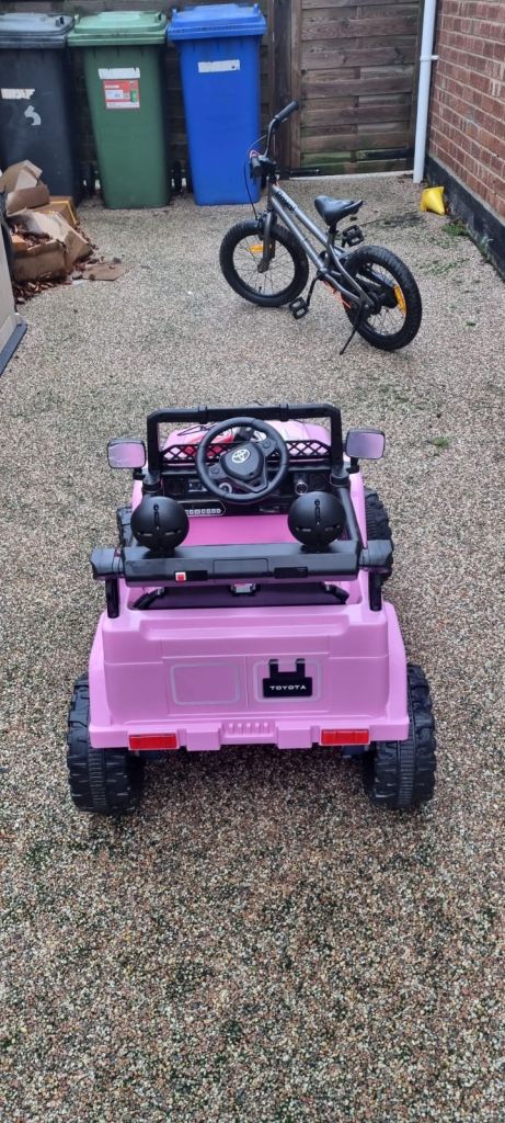 Toyota kids ride on jeep 