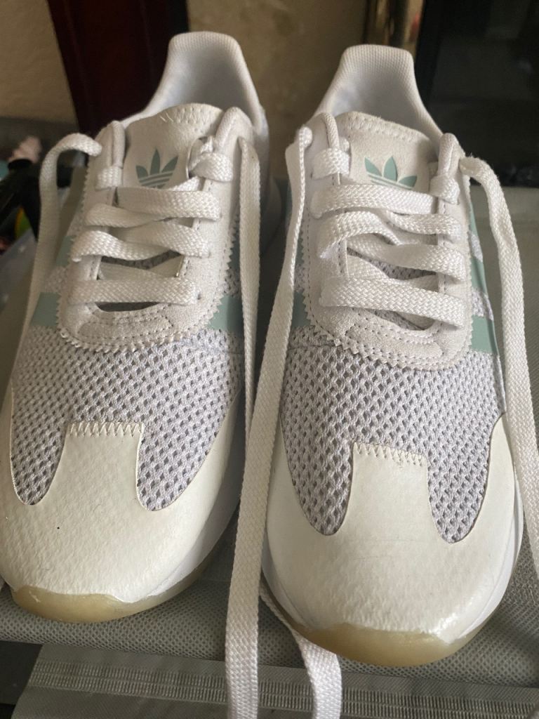 *Adidas Trainers - Grab a Bargain*