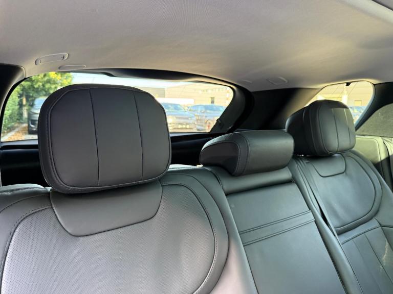 2024 Land Rover Range Rover Sport 3.0 D300 MHEV Dynamic SE SUV 5dr Diesel Auto 4WD Euro 6 (s/s) (...