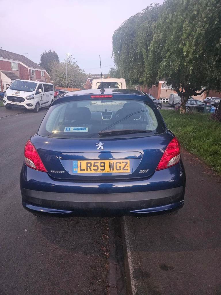 Peugeot, 207, Hatchback, 2009, Semi-Auto, 1360 (cc), 3 doors