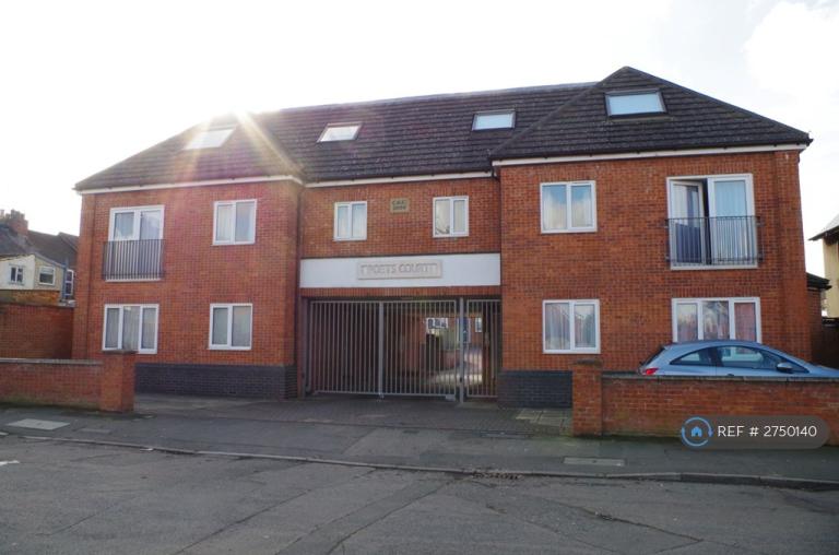 1 bedroom flat in Poets Court, Northampton, NN2 (1 bed) (#2750140)