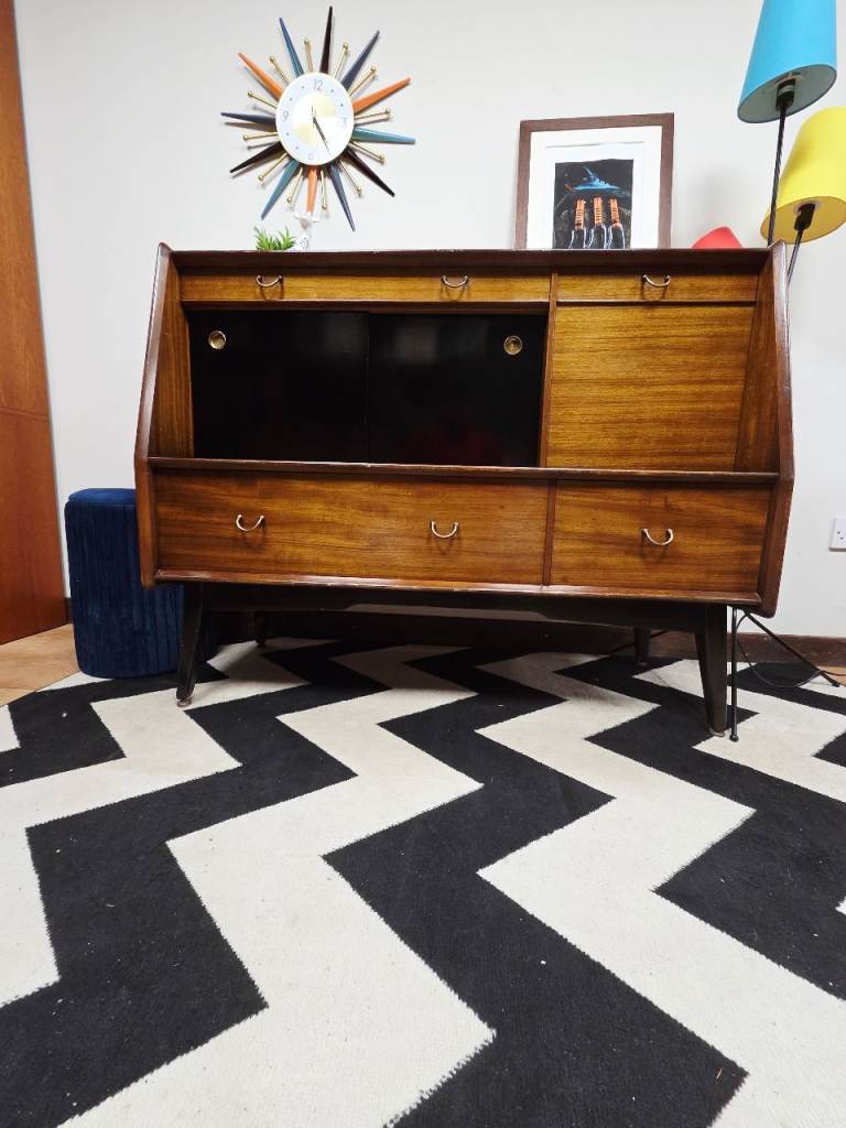 ⭐️ Mid-Century G-Plan Sideboard / Drinks Cabinet – 1950s Icon ⭐️