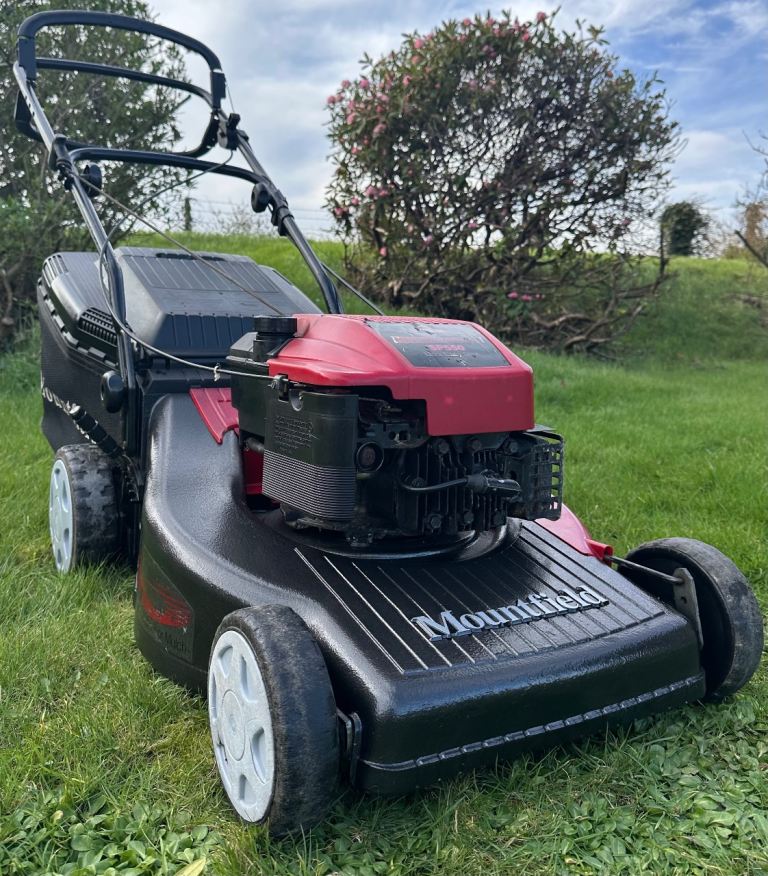 Mountfield 21”cut commercial grade alloy deck petrol lawnmower Selfdrive 190cc mower VGC serviced 