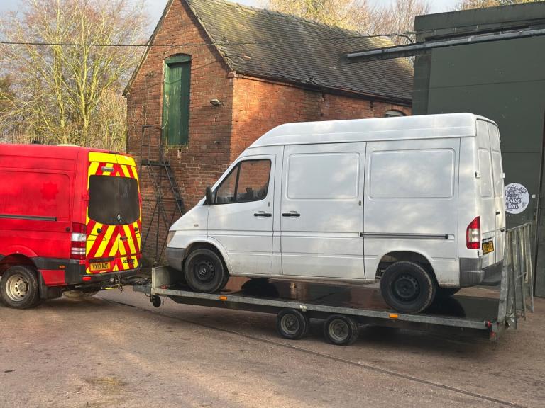 2015 BATESON FLAT TILT TRAILER Tilt trailer  Trailer  Manual