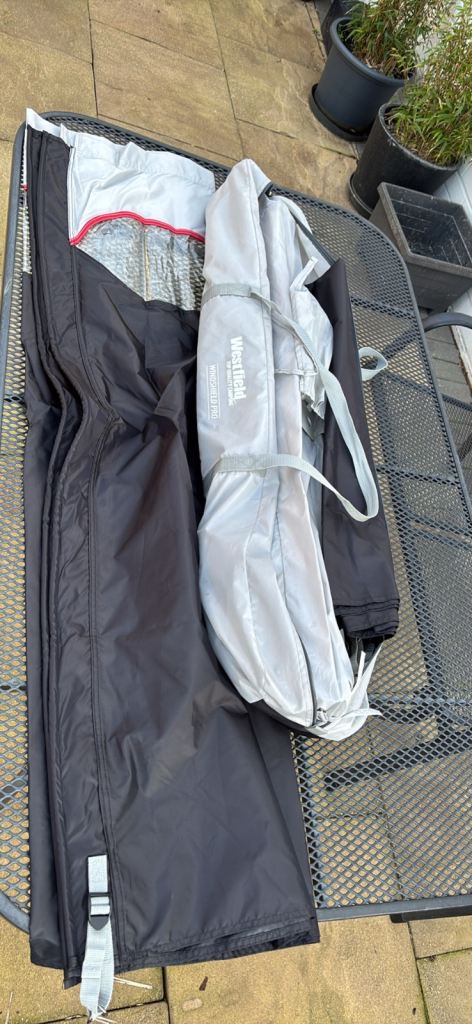 Sturdy Westfield pro Windshield guy-less windbreak with extra panel