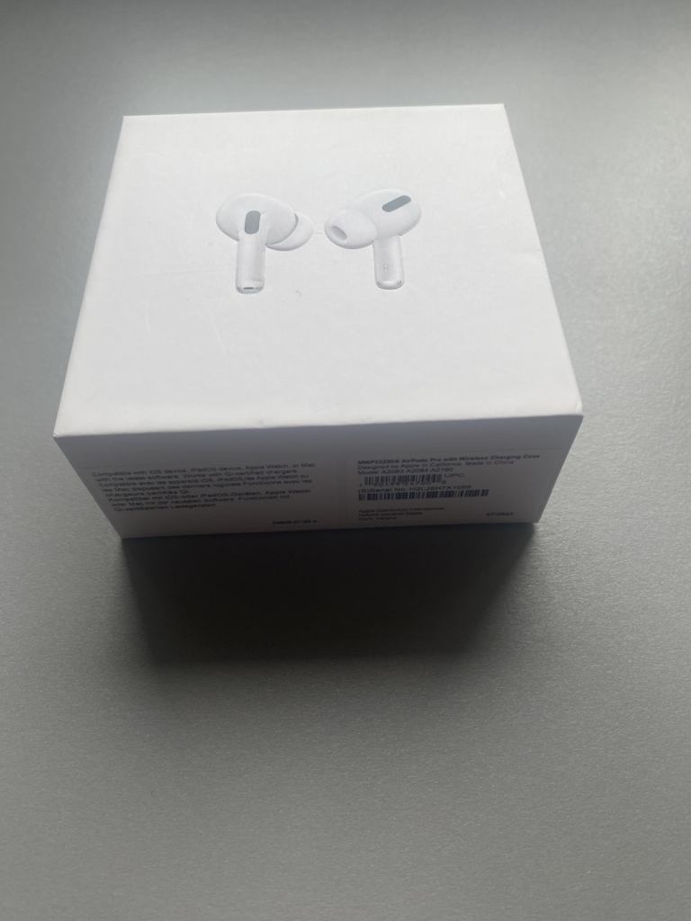 Apple AirPods Pro MagSafe Charging Case New