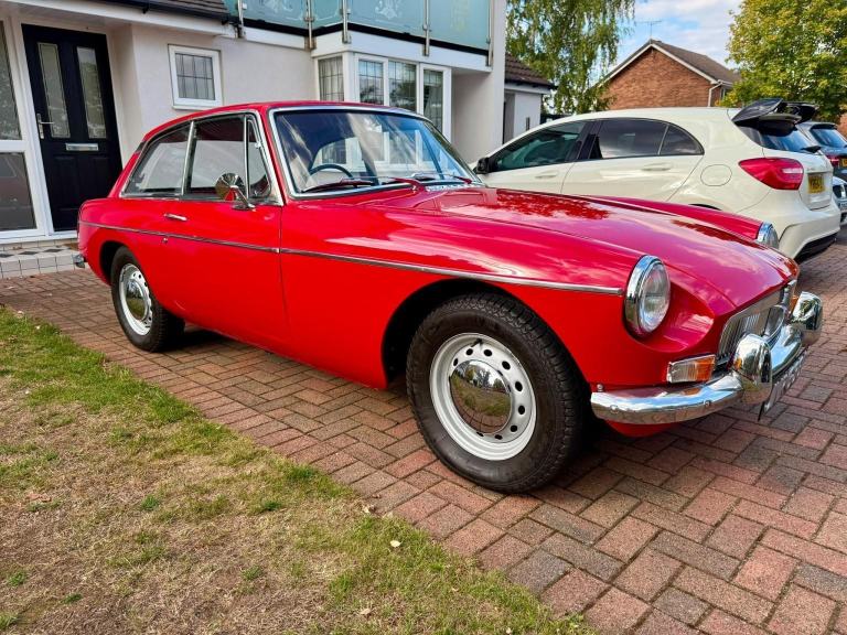 1966 (D) MGB GT - Overdrive 