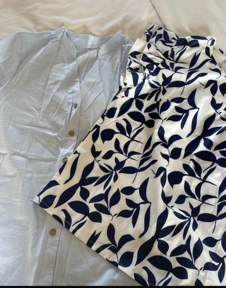 New Women's Light Blue Blouse and Navy Leaf Print Skirt - Size XL