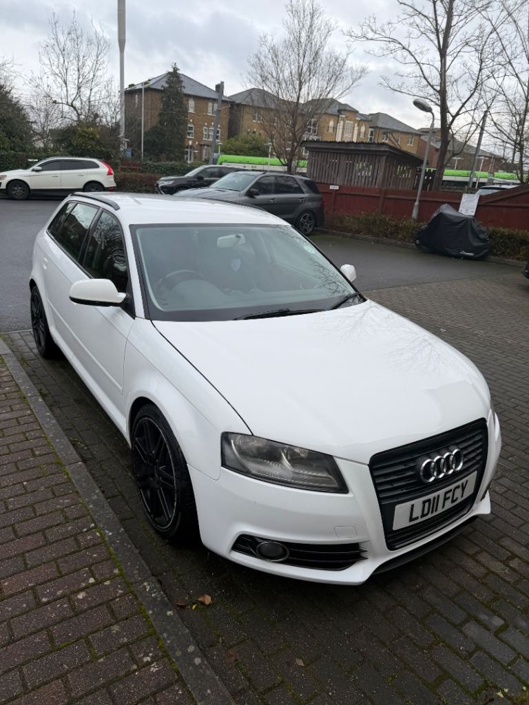 Audi A3, Hatchback, 2011, Automatic , 1197 (cc), 5 doors