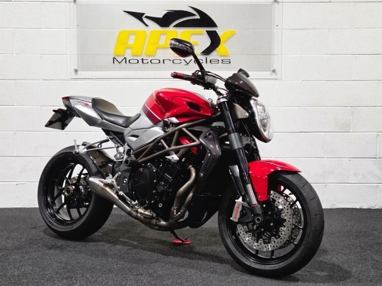MV Agusta Brutale 1090 RR! FULL HP CORSE EXHAUST SYSTEM! CARBON! LOVELY