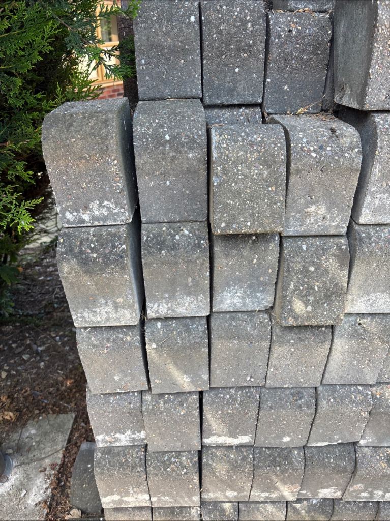 Used Concrete Edging Blocks / Bricks