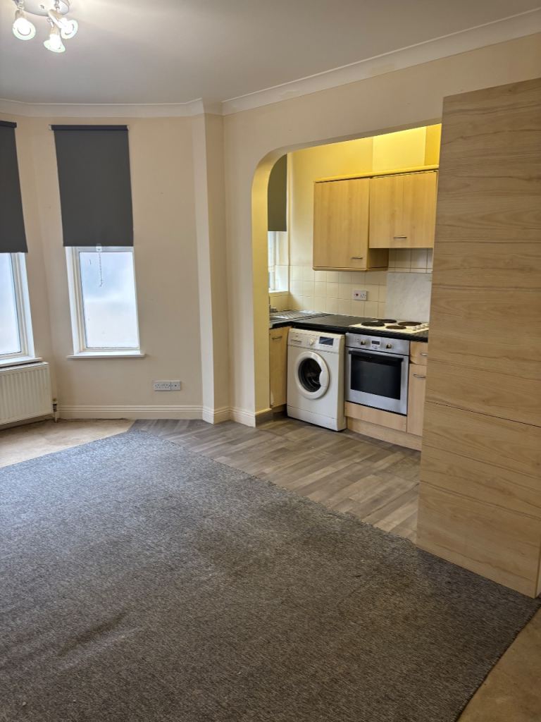 Flat in Eastbourne - Great location, ready to move in 