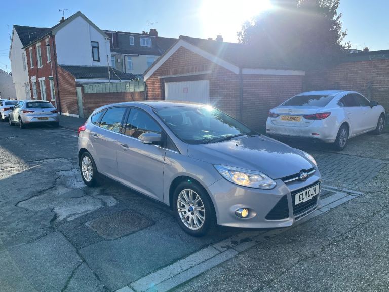FORD FOCUS TITANIUM 2011 1.6 PETROL NEW MOT PORTSMOUTH 