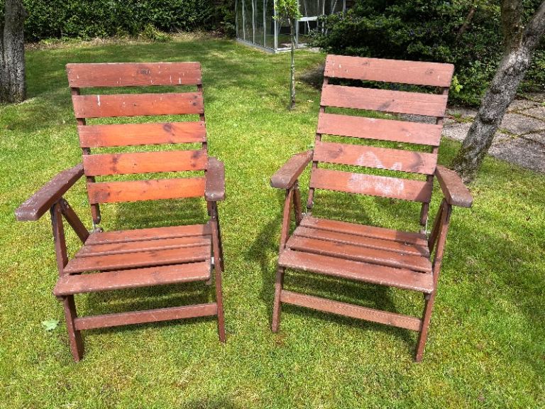 Pair of Wooden Garden Patio Chairs – Folding, Fair Condition