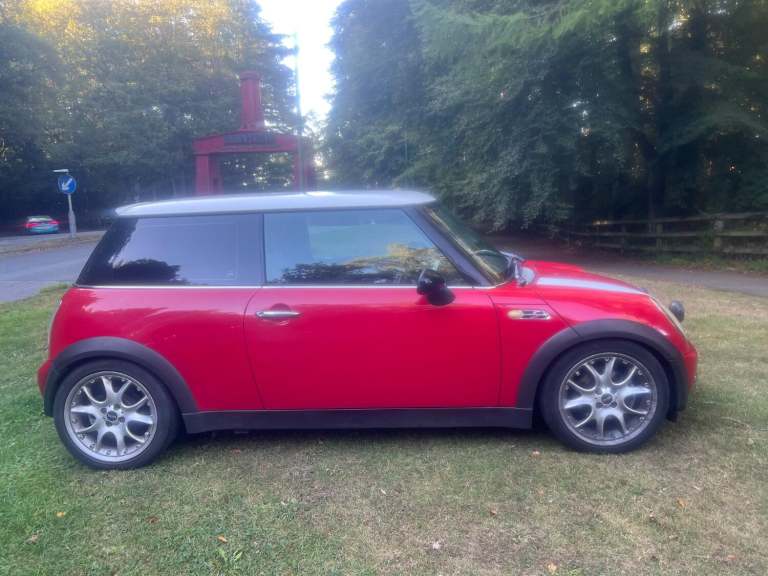 MINI HATCH 1.6 Cooper Hatch Red Manual Petrol 2004