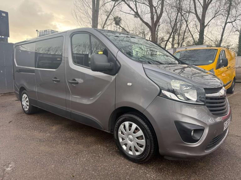2018 Vauxhall Vivaro 1.6 Vivaro 2900 Sportive CDTi Bi-T S/S Panel Van Diesel Manual