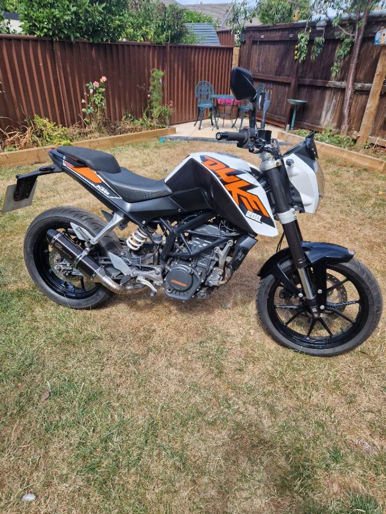 KTM DUKE 200