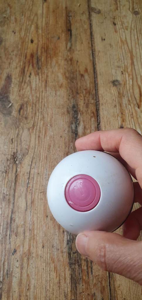 Cat Toy:Rechargable Flashing Rolling Ball