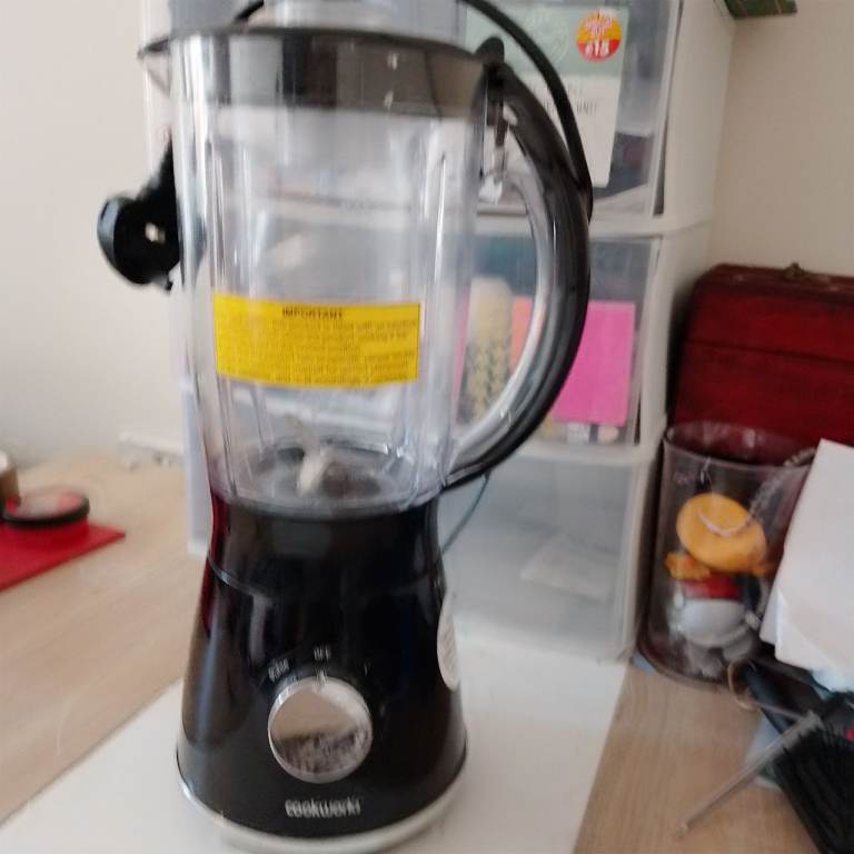 Blender 10.00 pound cash 