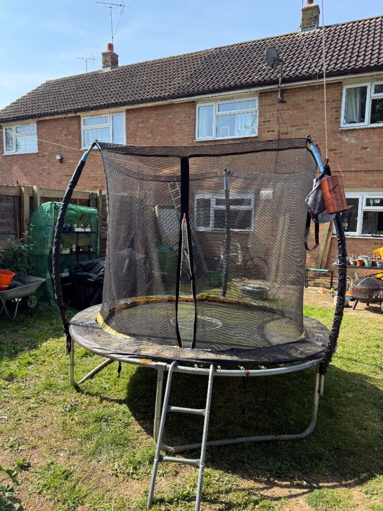 8ft trampoline, being pressure washed clean. £60
