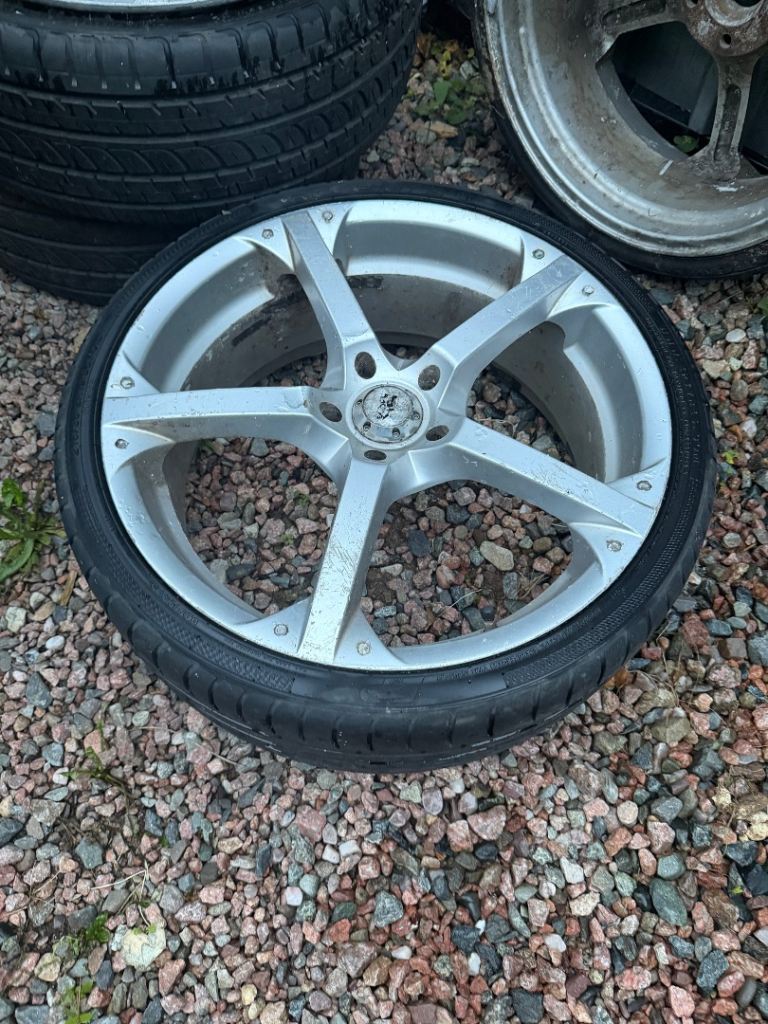 Alloy wheels with Tires for sale or just the cars
