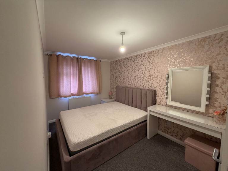 Spacious 3 Bedroom House with 2 Bathrooms + Additional WC  Haydon Road, RM8 2PB