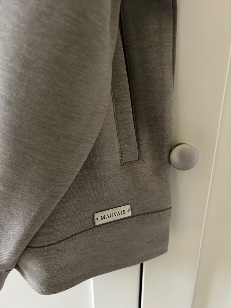 New with tags Man’s/Teens top