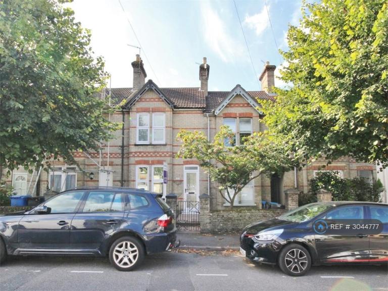 3 bedroom house in Garland Road, Poole, BH15 (3 bed) (#3044777)