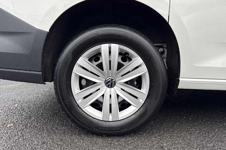 2025 Volkswagen Caddy Maxi C20 Caddy Cargo Commerce Maxi 102 PS 2.0 TDI 6sp Manual Van DIESEL Manual